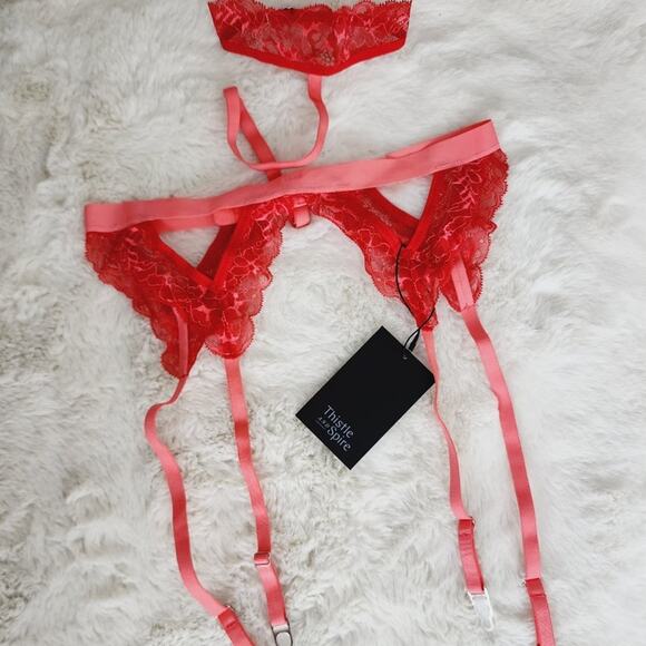 NEW Thistle and Spire Kane Red Lace Chili Garter Belt and Choker Lingerie Set - Picture 1 of 8